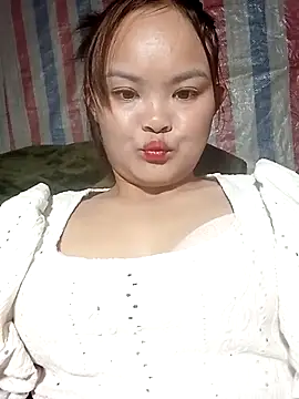 Snapshot of Luminana chatting on 02.08.26 Luminana online show from 02.08.26