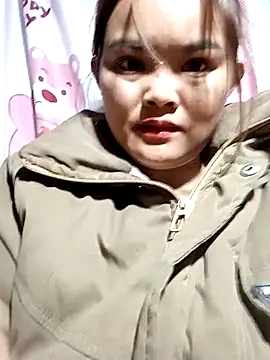 Snapshot of Luminana chatting on 02.10.26 Luminana online show from 02.10.26