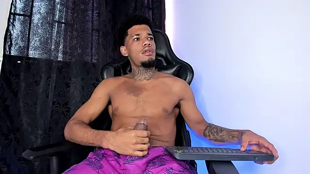 Nehemiaa boy online show from 04.13.26