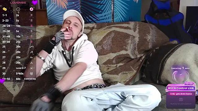 Snapshot of SwatRocShy chatting on 02.09.26 SwatRocShy online show from 02.09.26