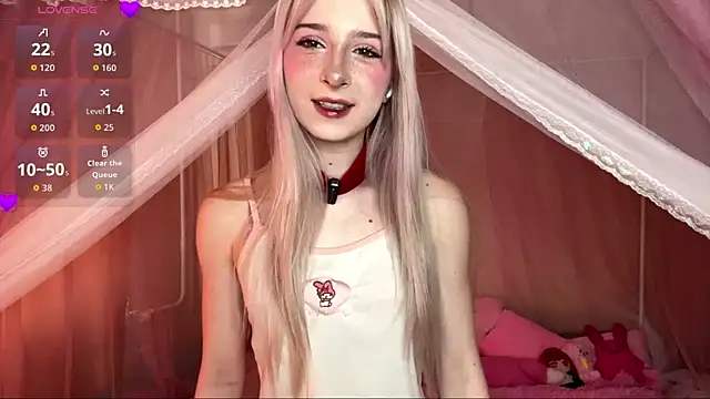 Snapshot of EvaQT chatting on 02.22.26 EvaQT online show from 02.22.26