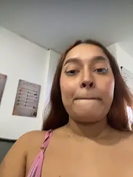 Snapshot of Emily_Harpeer chatting on 02.11.26 Emily Harpeer online show from 02.11.26