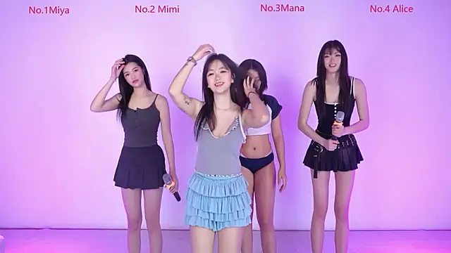 Snapshot of Velvet-girl chatting on 02.14.26 Velvet-girl online show from 02.14.26