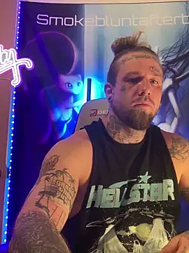 Snapshot of Smokebluntafterblunt chatting on 02.20.26 Smokebluntafterblunt online show from 02.20.26