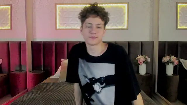 Snapshot of StefanBev chatting on 03.01.26 StefanBev online show from 03.01.26