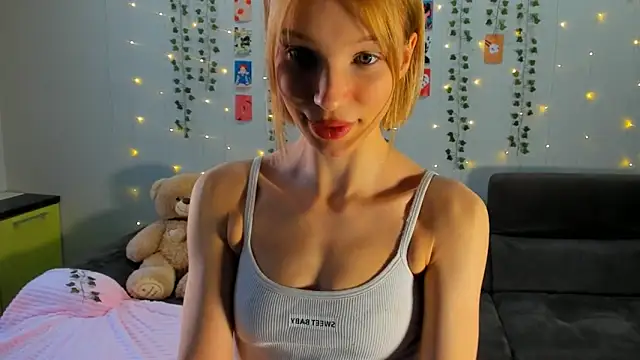 Kiracute18 online show from 02.13.26