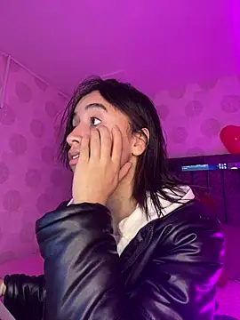 Snapshot of alahia_pink chatting on 02.27.26 alahia pink online show from 02.27.26