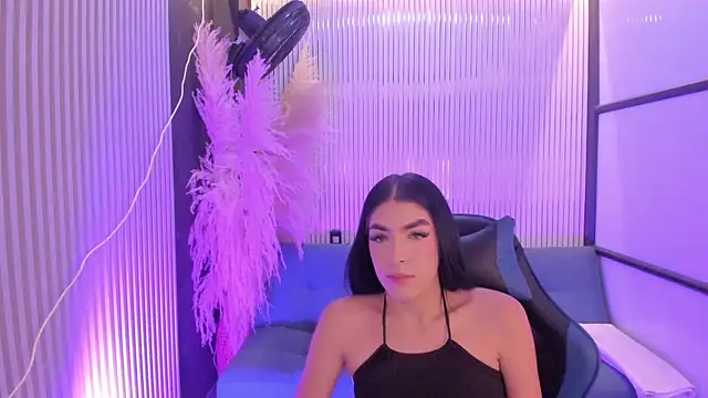 Snapshot of lorraineHunter chatting on 06.27.26 lorraineHunter online show from 06.27.26