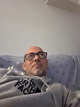 Snapshot of pareja47 chatting on 03.11.26 pareja47 online show from 03.11.26
