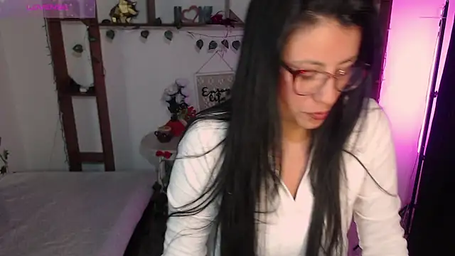 QueenRose94 online show from 03.31.26