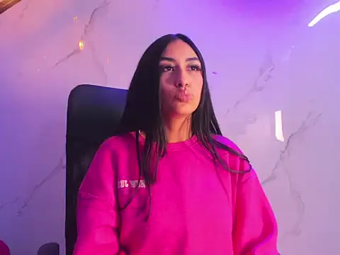 Snapshot of TiffanyDream8 chatting on 02.18.26 TiffanyDream8 online show from 02.18.26