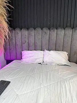 Nanda vixen  online show from 03.15.26