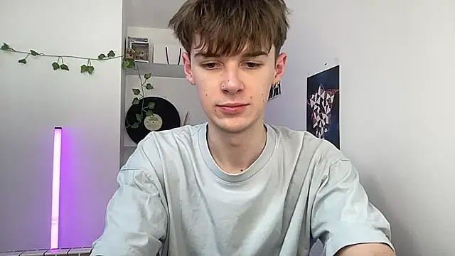 YourMilkyGuy online show from 04.17.26