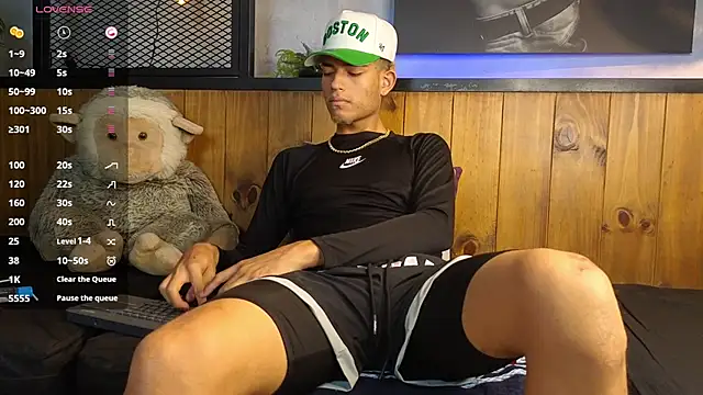 Snapshot of ItsZairen chatting on 03.04.26 ItsZairen online show from 03.04.26