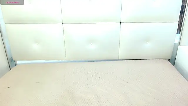 Snapshot of isahotx chatting on 02.13.26 isahotx online show from 02.13.26