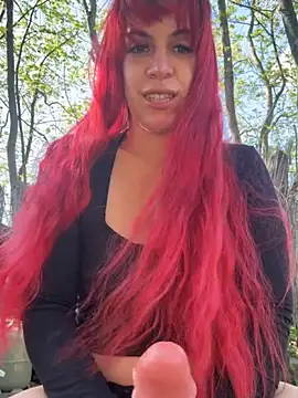Snapshot of Roxysophie chatting on 04.25.26 Roxysophie online show from 04.25.26