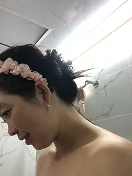 cuty lusy online show from 04.12.26