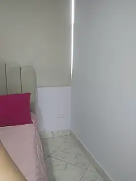 Snapshot of its_lauu_ chatting on 02.09.26 its lauu online show from 02.09.26