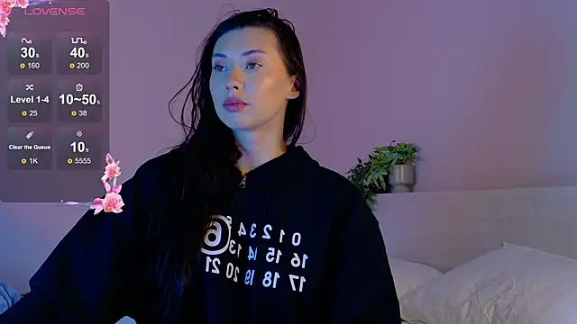 gwenonl1ne online show from 03.04.26