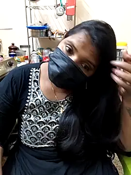 Snapshot of Tamil_uma_69 chatting on 02.22.26 Tamil uma 69 online show from 02.22.26