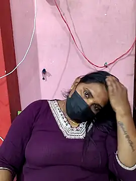 Snapshot of Tamil_uma_69 chatting on 02.22.26 Tamil uma 69 online show from 02.22.26