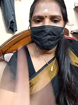 Snapshot of Tamil_uma_69 chatting on 02.27.26 Tamil uma 69 online show from 02.27.26