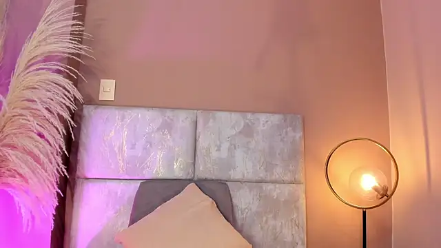 AndraCyruss online show from 05.27.26