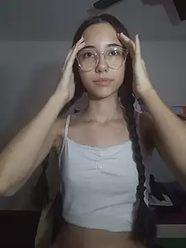 Snapshot of isaaabelaaa chatting on 03.02.26 isaaabelaaa online show from 03.02.26