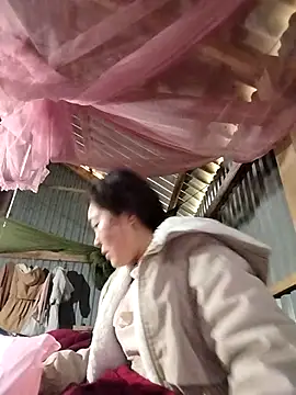 Snapshot of Yiyoongg chatting on 02.09.26 Yiyoongg online show from 02.09.26