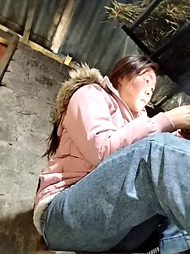 Yiyoongg online show from 03.18.26