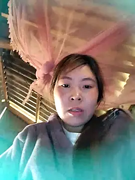 Yiyoongg online show from 03.25.26