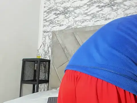 Snapshot of AdrianWalker chatting on 02.11.26 AdrianWalker online show from 02.11.26