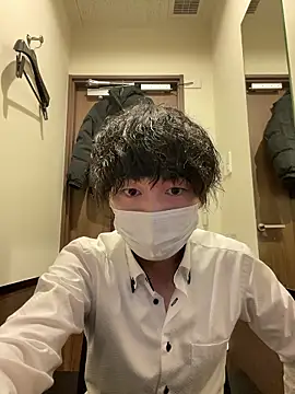 Snapshot of --ha-ru-- chatting on 02.14.26 --ha-ru-- online show from 02.14.26