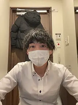 Snapshot of --ha-ru-- chatting on 02.15.26 --ha-ru-- online show from 02.15.26