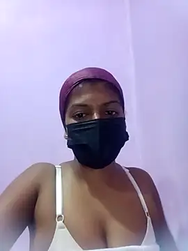 Malee S online show from 04.10.26