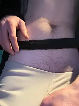 Snapshot of l0ngNHard chatting on 02.21.26 l0ngNHard online show from 02.21.26