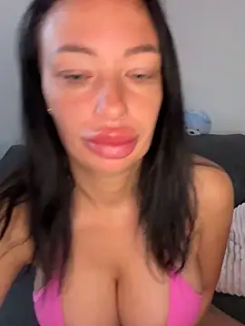 SaraHotDiamond xoxo online show from 05.13.26