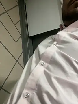 hassuniii online show from 02.25.26