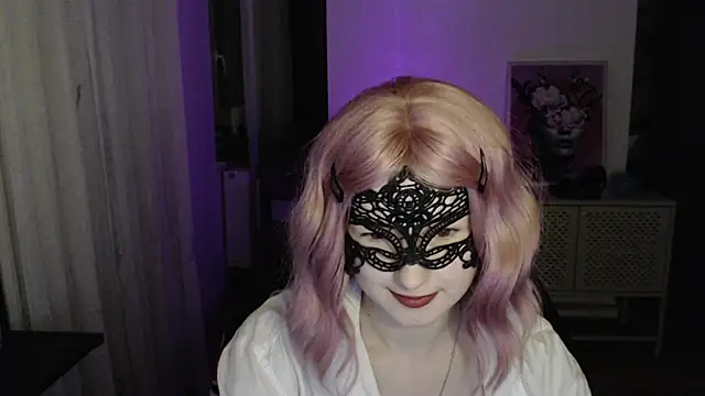 LunaXcherry online show from 02.23.26