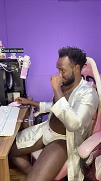 Snapshot of Ebanhot chatting on 02.18.26 Ebanhot online show from 02.18.26