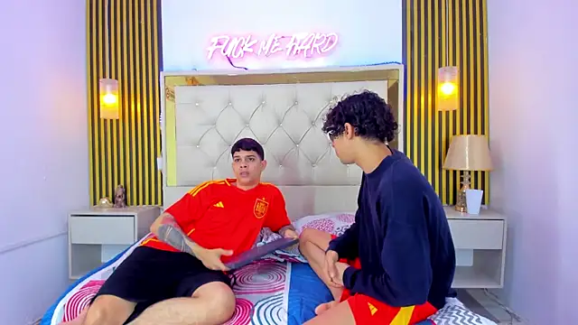 Adventurous Boys online show from 04.14.26