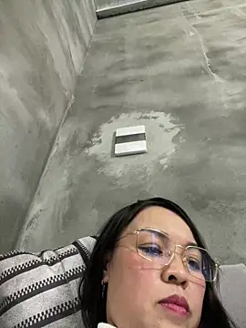 Snapshot of Strawberry-wet chatting on 02.15.26 Strawberry-wet online show from 02.15.26