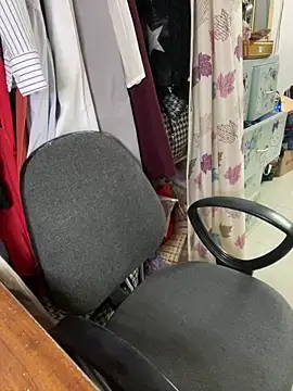 Strawberry-wet online show from 05.05.26
