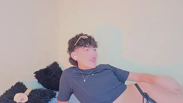 max femboy online show from 07.14.26