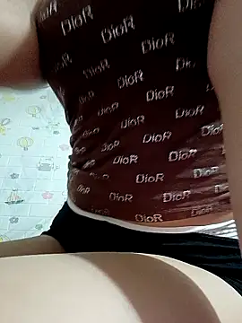 Ella lee18 online show from 02.13.26