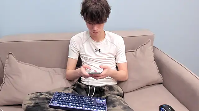 Snapshot of Ur_NextDoor_Boy chatting on 02.26.26 Ur NextDoor Boy online show from 02.26.26