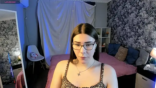 Coraline kitty online show from 05.09.26