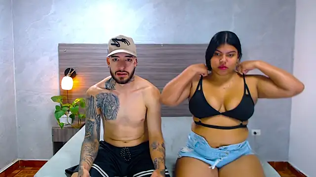 Snapshot of Paulina_And_Tayron chatting on 02.14.26 Paulina And Tayron online show from 02.14.26