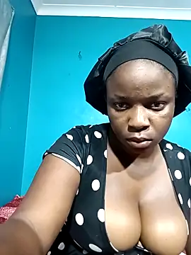 Snapshot of YummyBoobs_ chatting on 02.21.26 YummyBoobs online show from 02.21.26