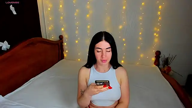 milanasky5 online show from 04.15.26